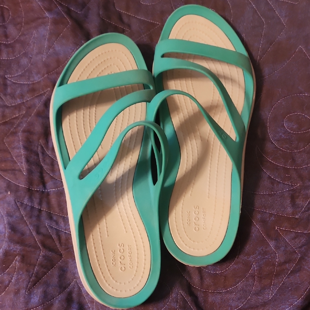 CROCS Vibrant Green and Beige Sandals
